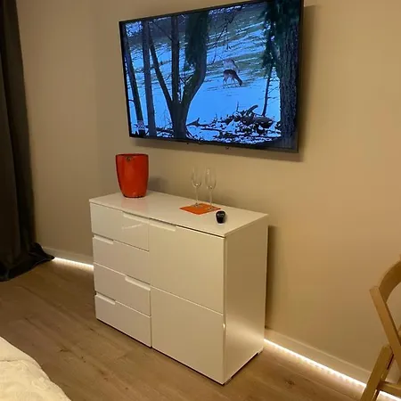 An Der Stadtmauer By Aux