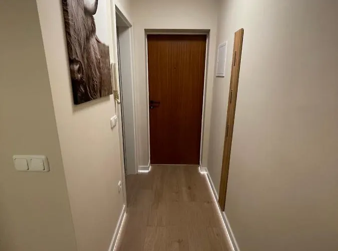 An Der Stadtmauer By Aux